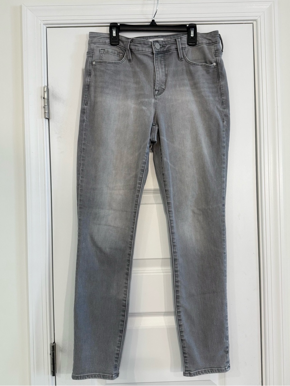 Athleta Sculptek Skinny Jeans Women’s 8 Grey Wash Stretch Denim